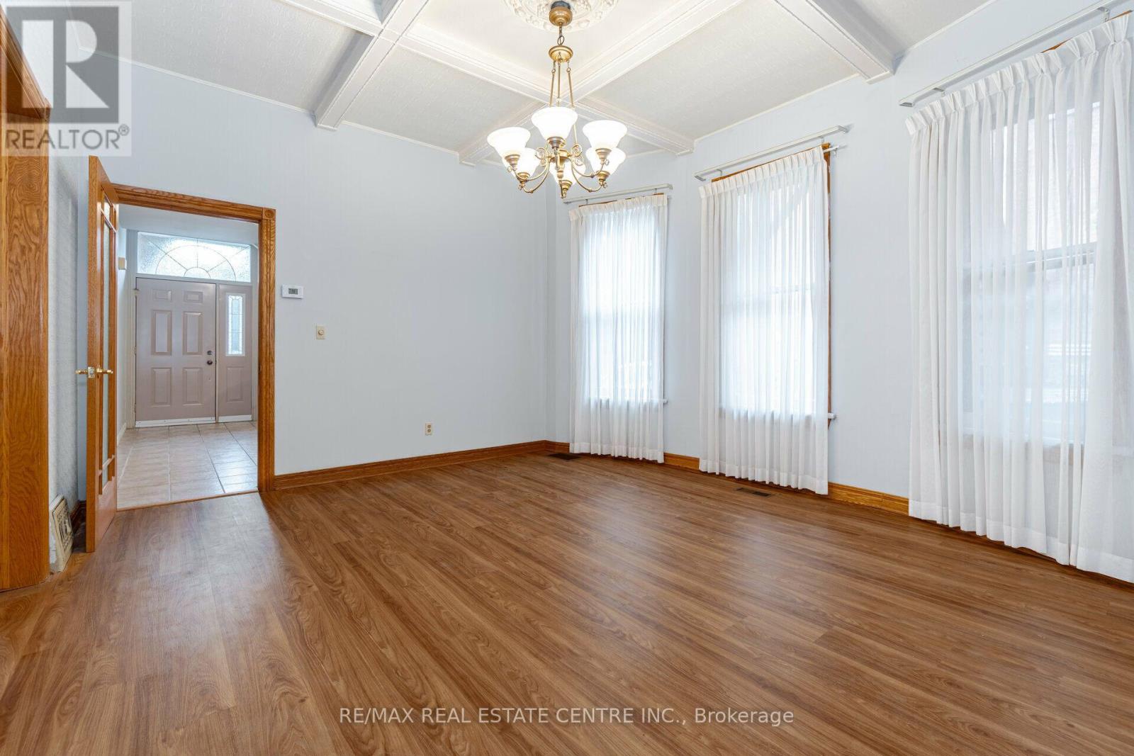 Lower - 267 Aberdeen Avenue, Hamilton, Ontario L8P 2R2 - Photo 8 - X13795704