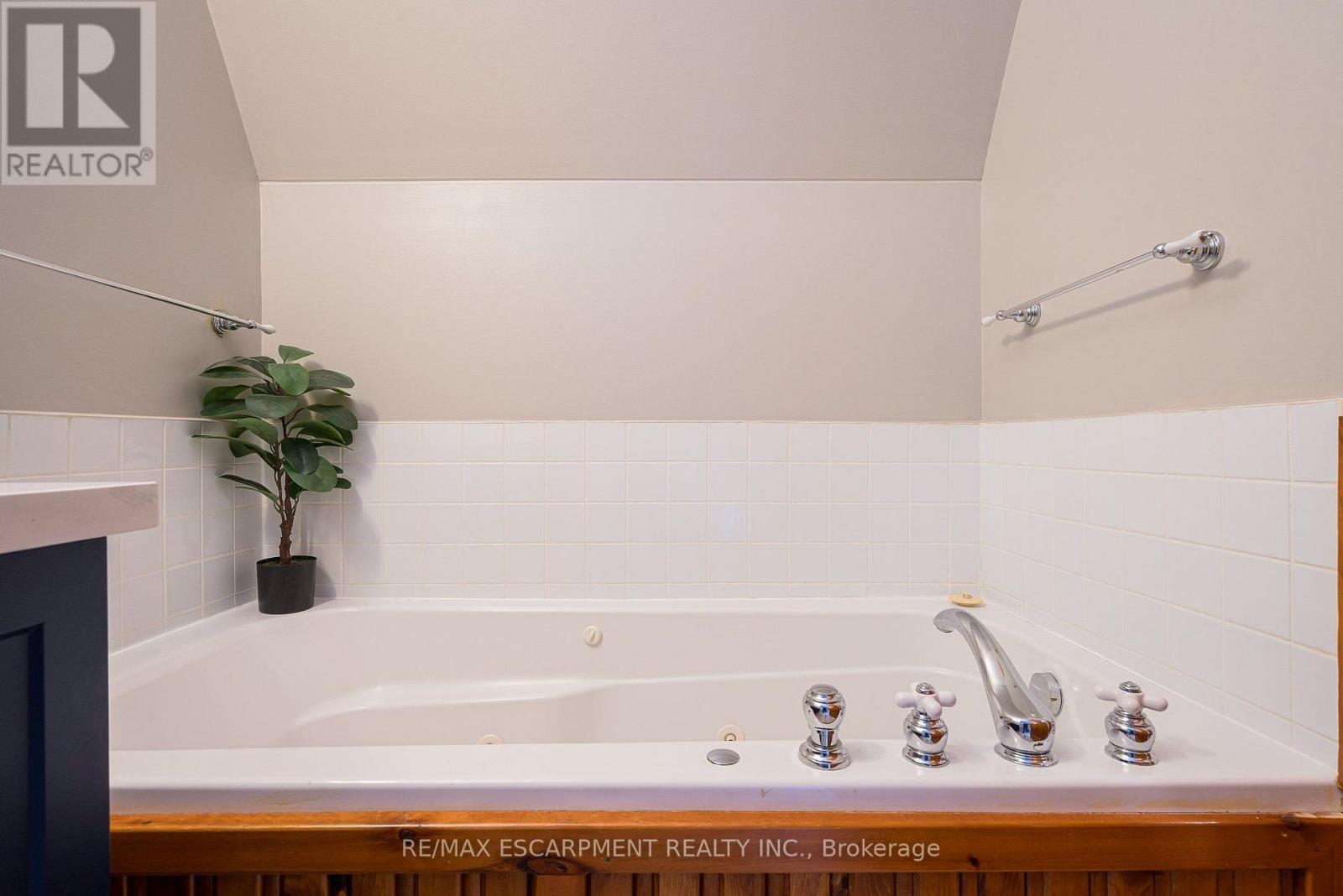 207 - 184 Snowbridge Way, Blue Mountains, Ontario  L9Y 0V1 - Photo 27 - X13795714