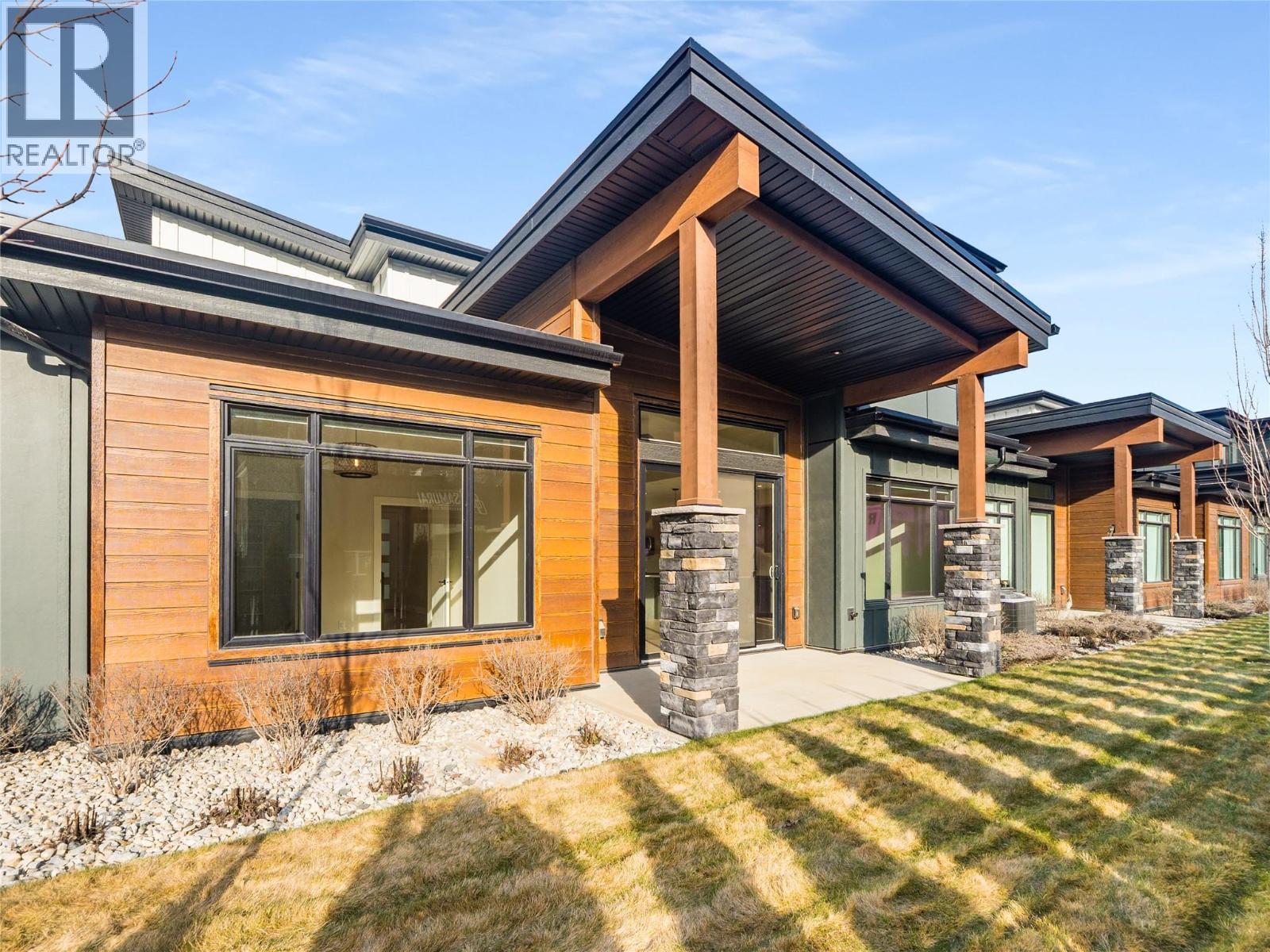 910 Lakeside Drive Unit# 401, Nelson, British Columbia V1L 0C6 - Photo 3 - 10374822