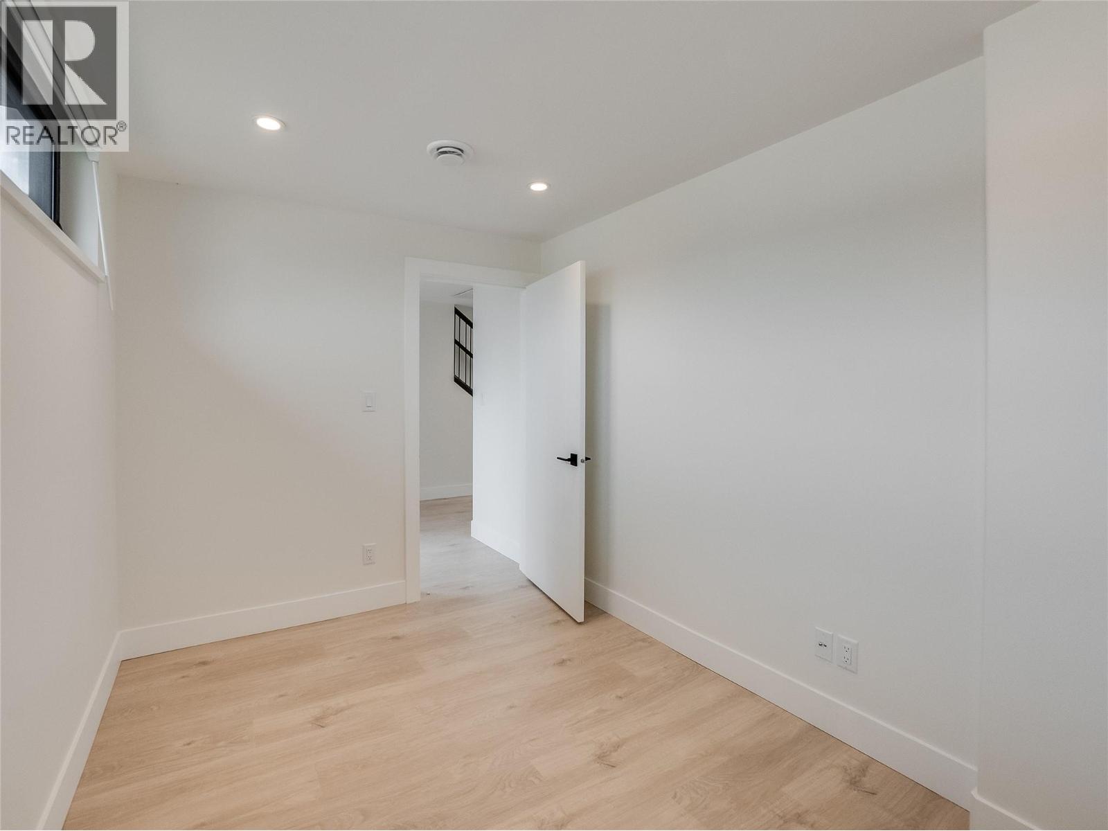 910 Lakeside Drive Unit# 203, Nelson, British Columbia V1L 6G3 - Photo 9 - 10387317