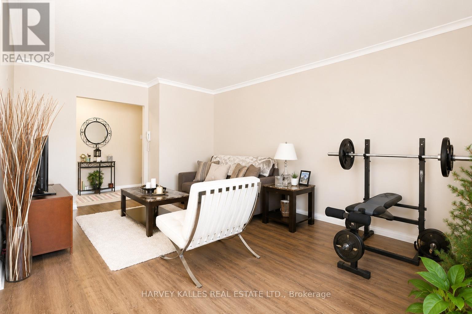 4 - 88 Trethewey Drive, Toronto, Ontario  M6M 4B4 - Photo 7 - W13555654