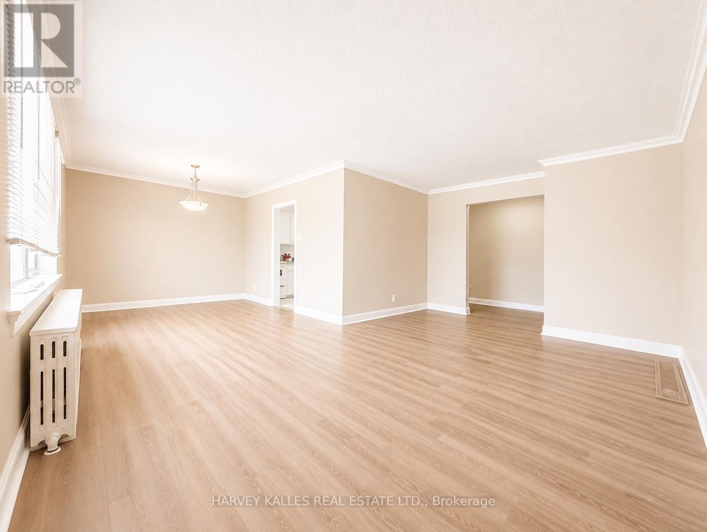 6 - 88 Trethewey Drive, Toronto, Ontario  M6M 4B4 - Photo 6 - W13722174