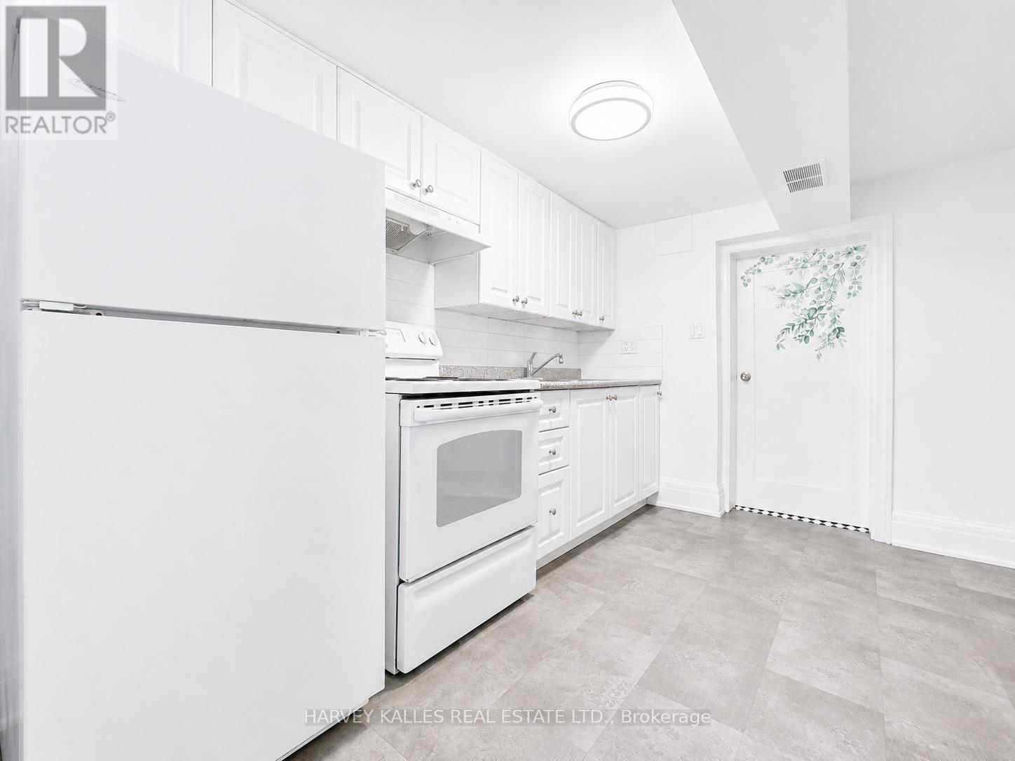 Bsmt - 807 Duplex Avenue, Toronto, Ontario  M4R 1W6 - Photo 10 - C13782246