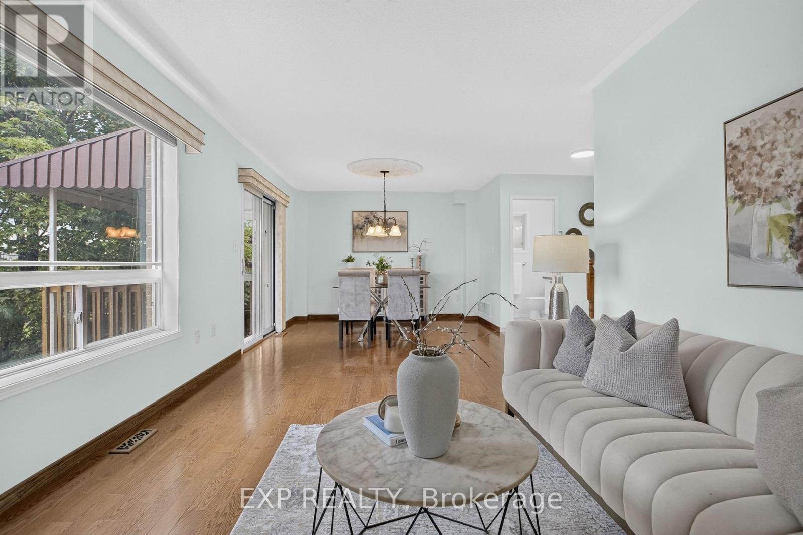 127 Knapton Drive, Newmarket, Ontario  L3X 3B3 - Photo 10 - N13795080