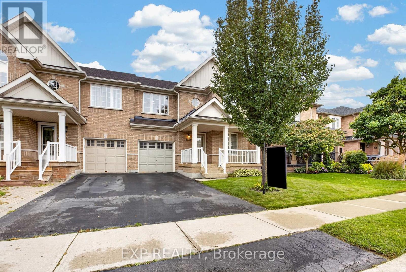 127 Knapton Drive, Newmarket, Ontario  L3X 3B3 - Photo 2 - N13795080