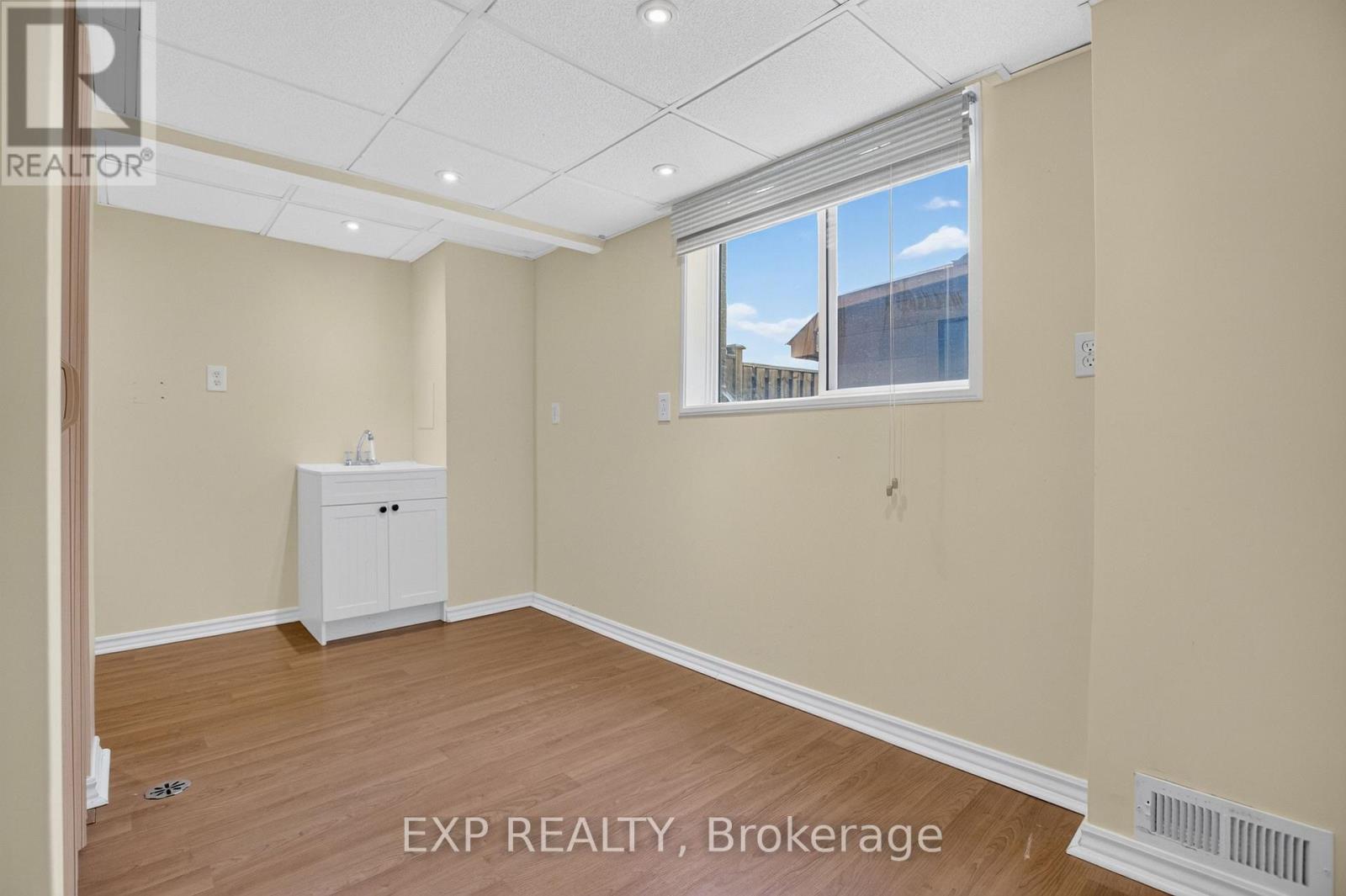 127 Knapton Drive, Newmarket, Ontario  L3X 3B3 - Photo 38 - N13795080