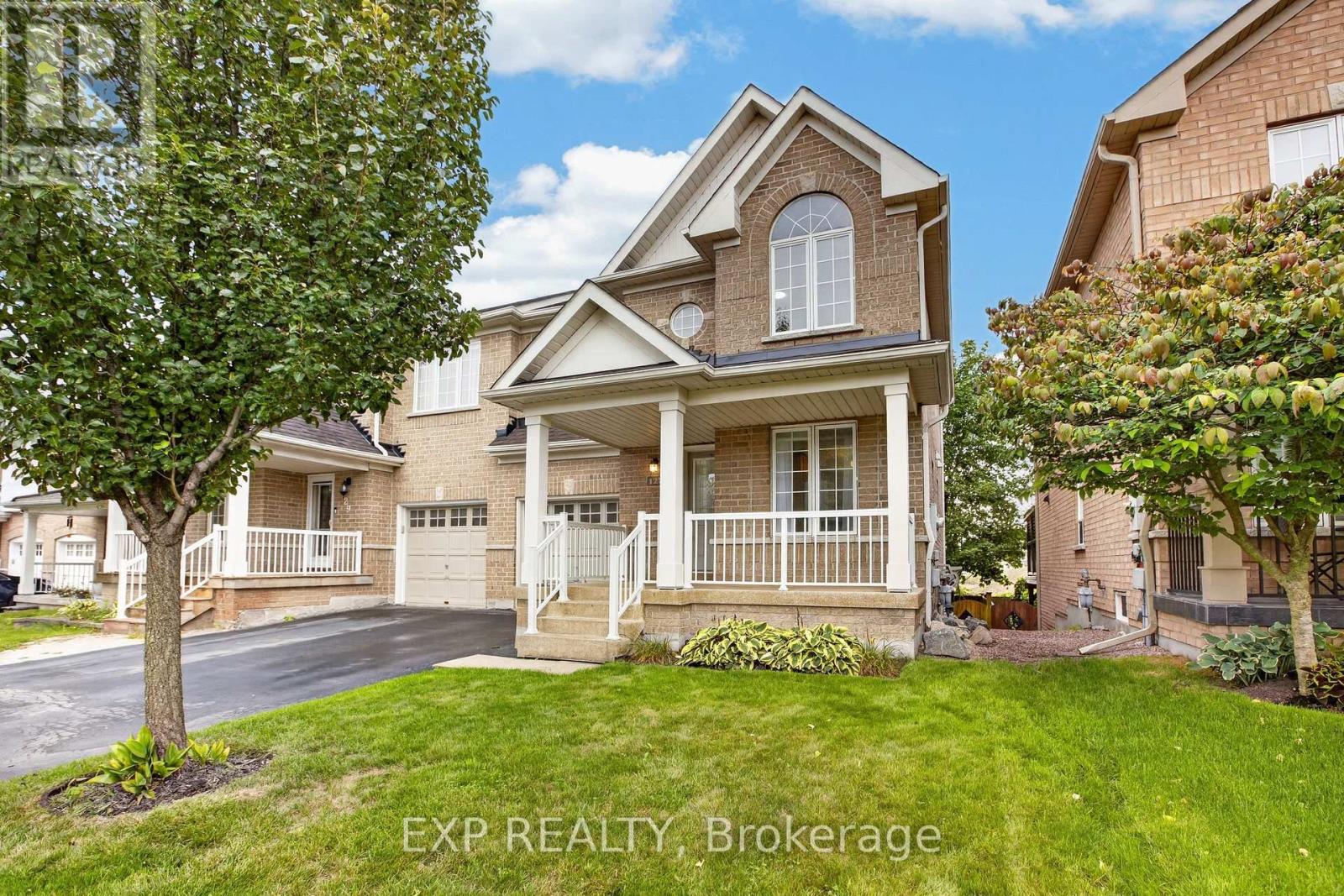 127 Knapton Drive, Newmarket, Ontario  L3X 3B3 - Photo 3 - N13795080