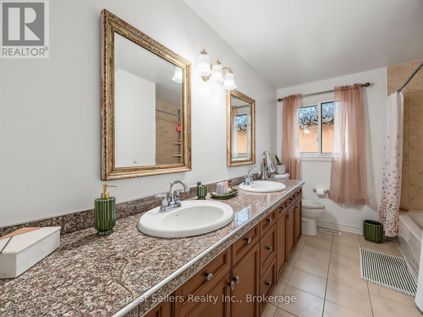 34 Kenpark Avenue, Brampton, Ontario  L6Z 3R5 - Photo 25 - W13781506