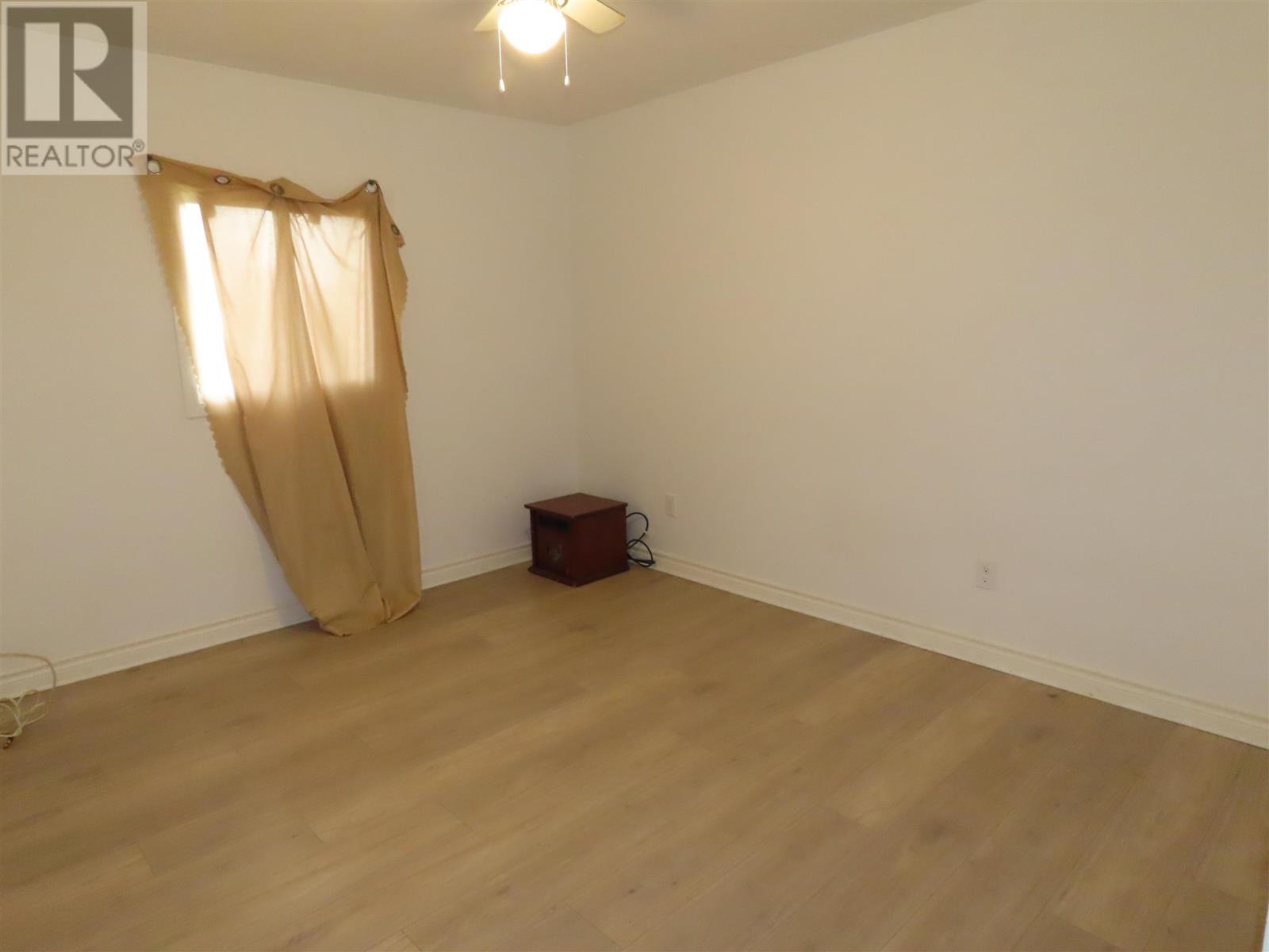 1310 Elizabeth St, Richards Landing, Ontario  P0R 1J0 - Photo 17 - SM262585
