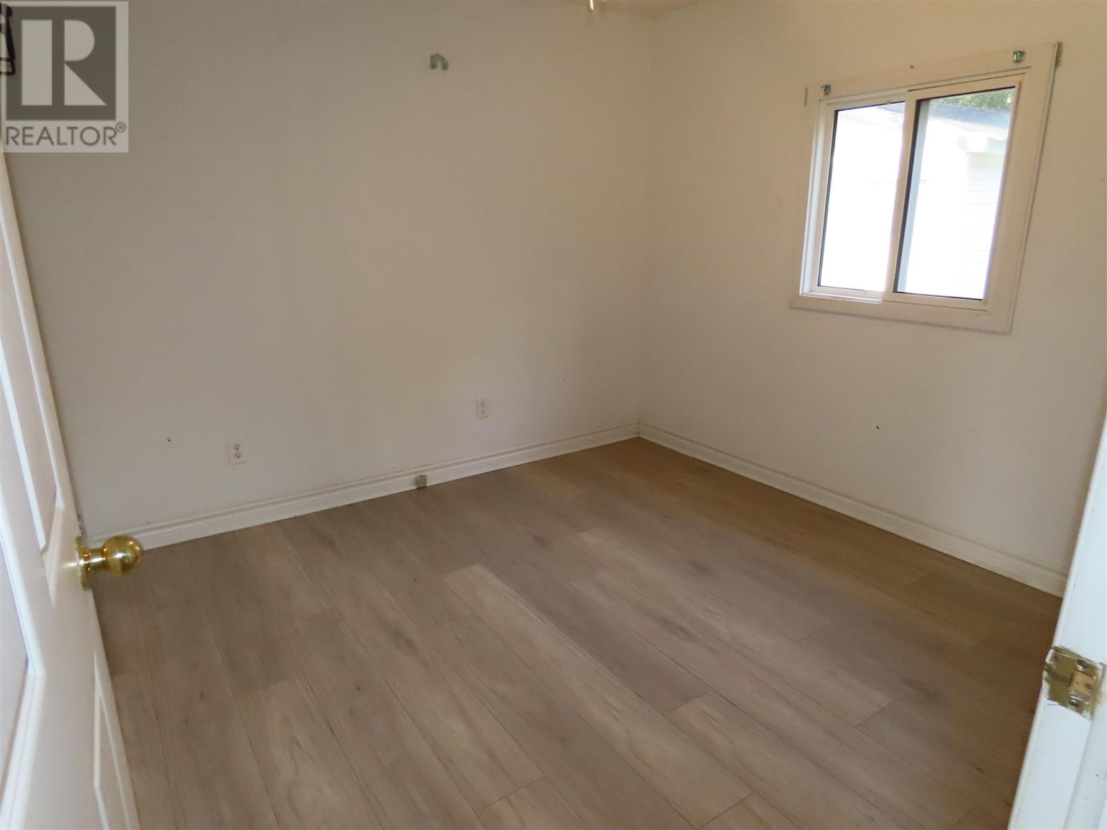 1310 Elizabeth St, Richards Landing, Ontario  P0R 1J0 - Photo 6 - SM262585