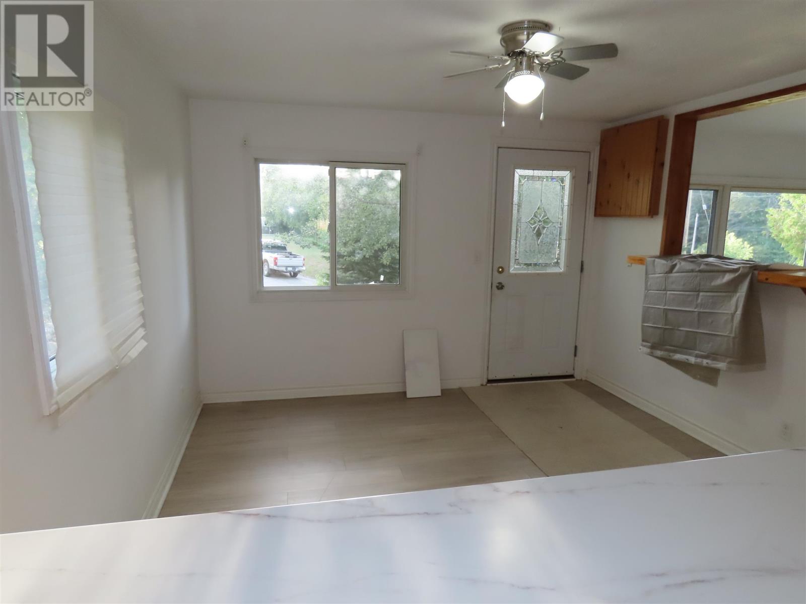 1310 Elizabeth St, Richards Landing, Ontario  P0R 1J0 - Photo 8 - SM262585