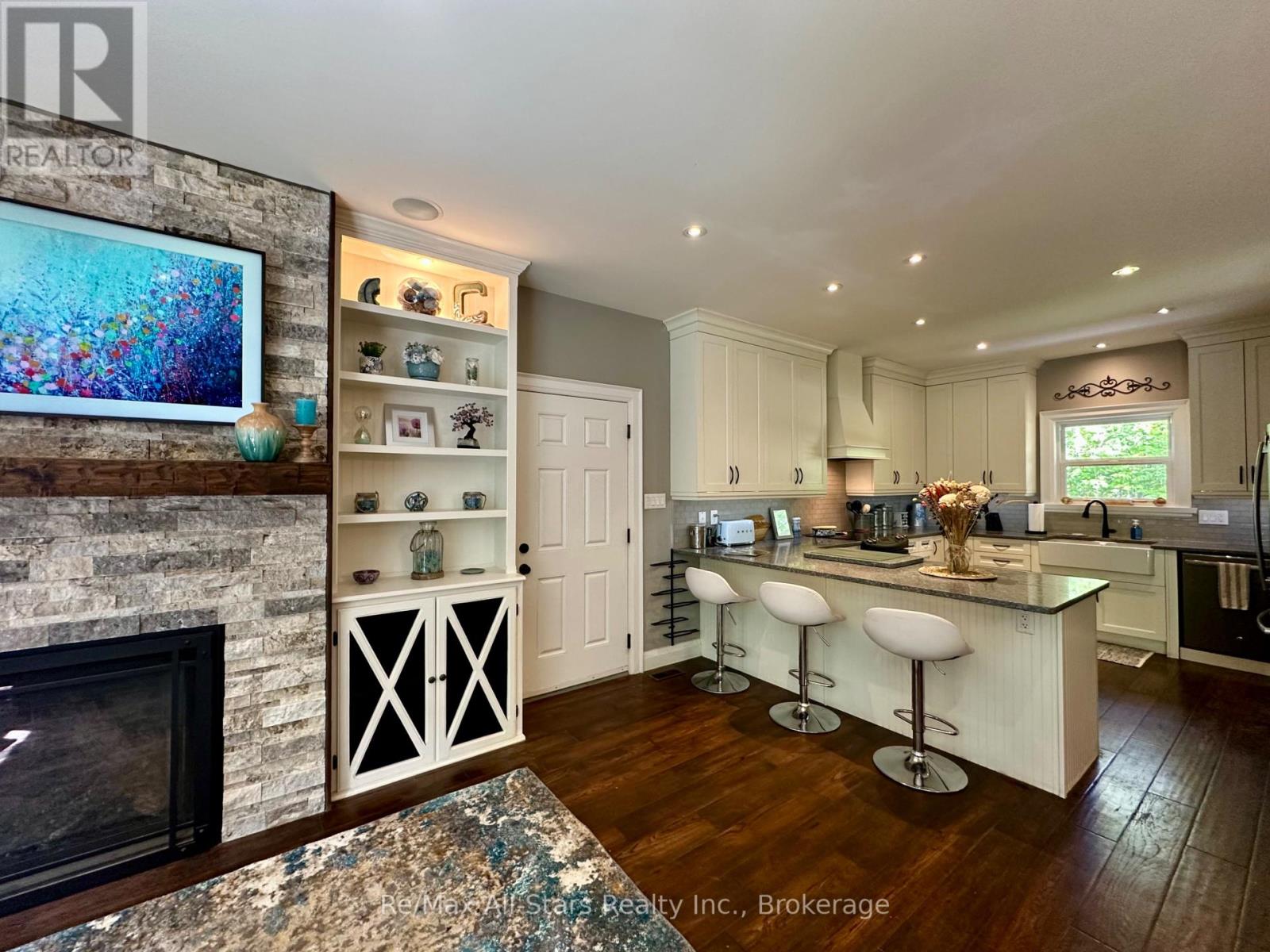 316 1/2 Riverside Drive, Kawartha Lakes (Bobcaygeon), Ontario  K0M 1A0 - Photo 12 - X13796236