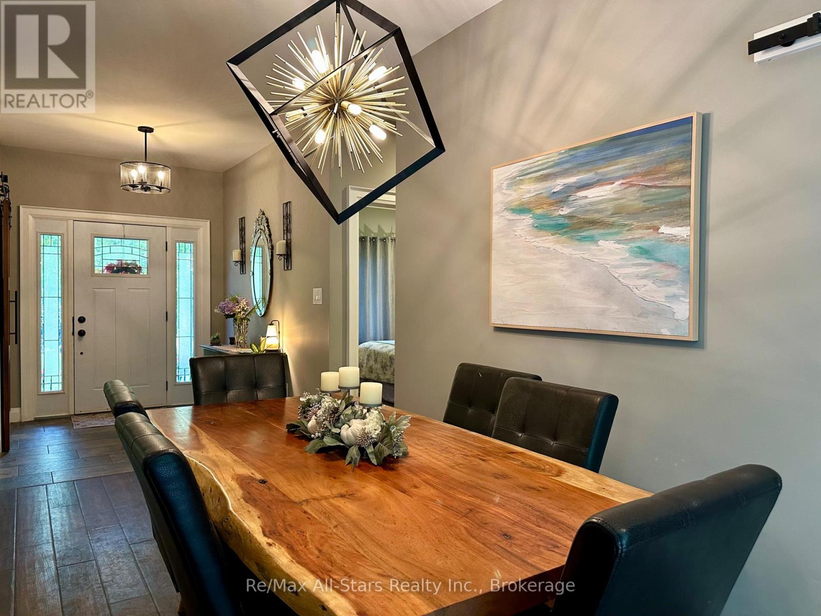 316 1/2 Riverside Drive, Kawartha Lakes (Bobcaygeon), Ontario  K0M 1A0 - Photo 3 - X13796236