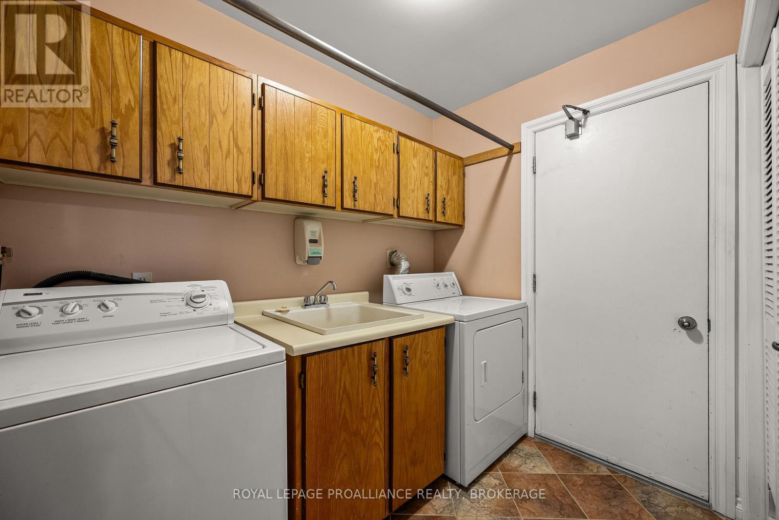 981 Edinborough Crescent, Kingston, Ontario  K7P 2C8 - Photo 8 - X13796224