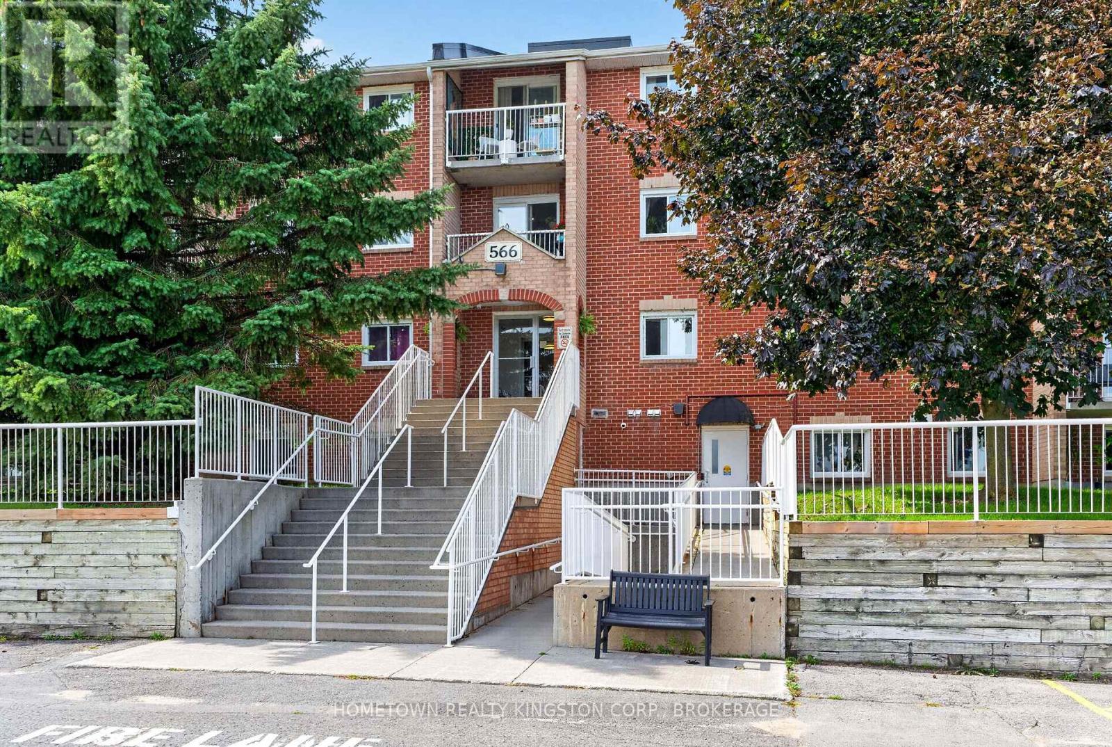 201 - 566 Armstrong Road, Kingston, Ontario  K7M 8M2 - Photo 2 - X13796264