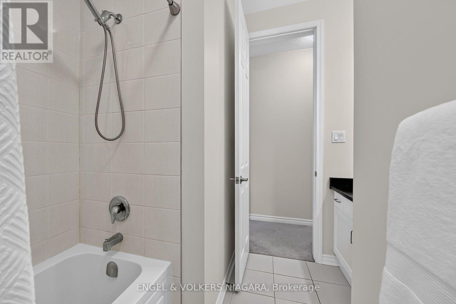 1221 Rose Way S, Milton, Ontario  L9E 1L9 - Photo 26 - W13715618