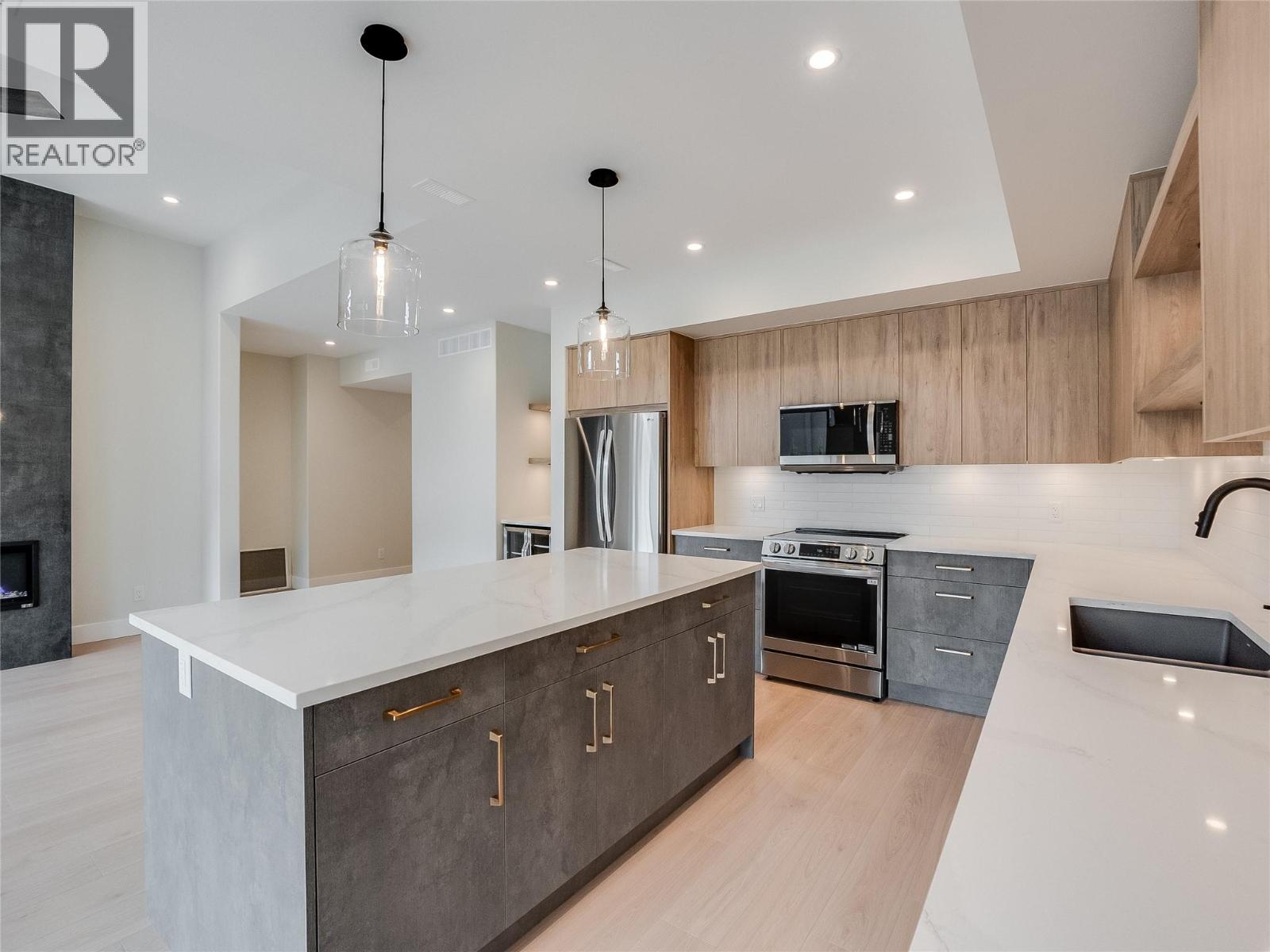 910 Lakeside Drive Unit# 403, Nelson, British Columbia  V1L 6G3 - Photo 12 - 10387315