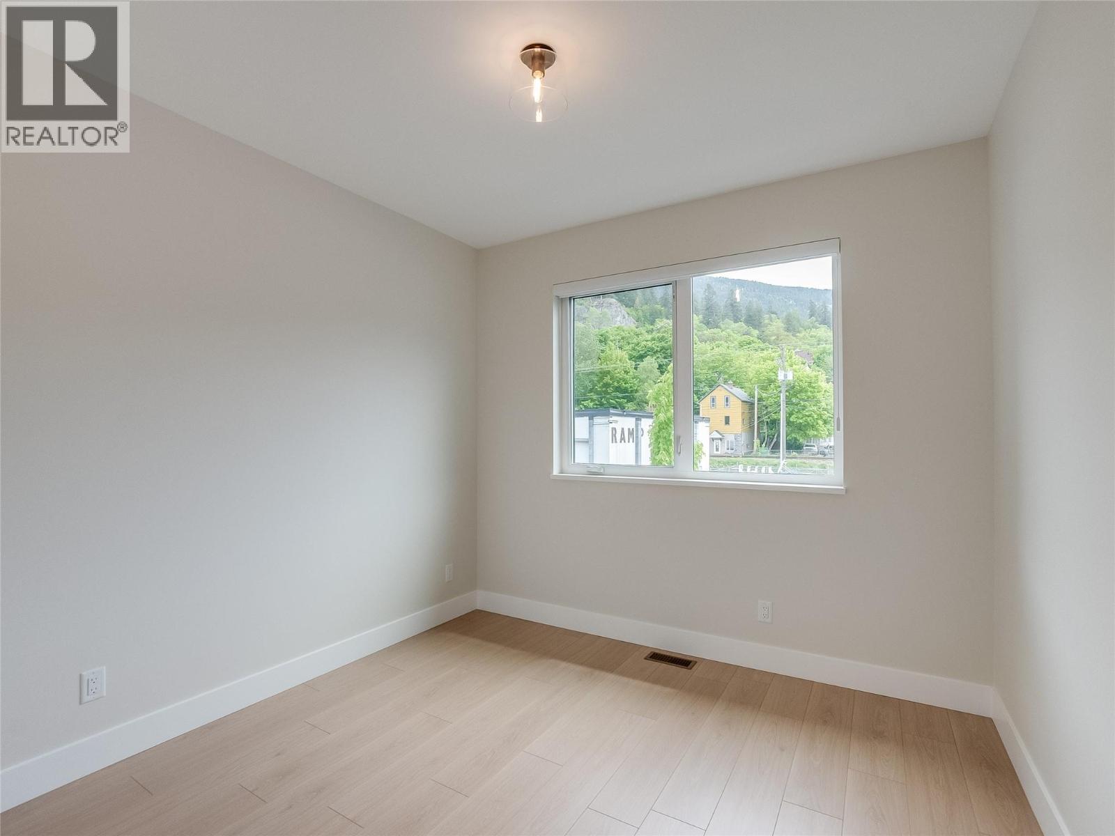 910 Lakeside Drive Unit# 403, Nelson, British Columbia  V1L 6G3 - Photo 40 - 10387315