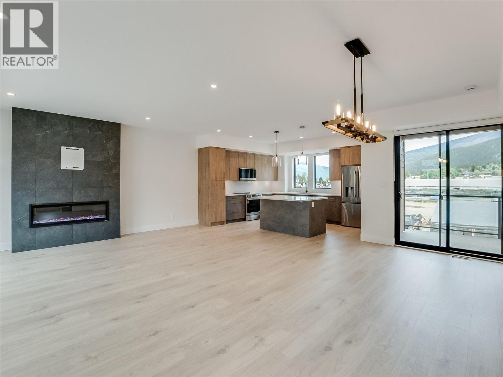 910 Lakeside Drive Unit# 208, Nelson, British Columbia  V1L 6G3 - Photo 22 - 10387316