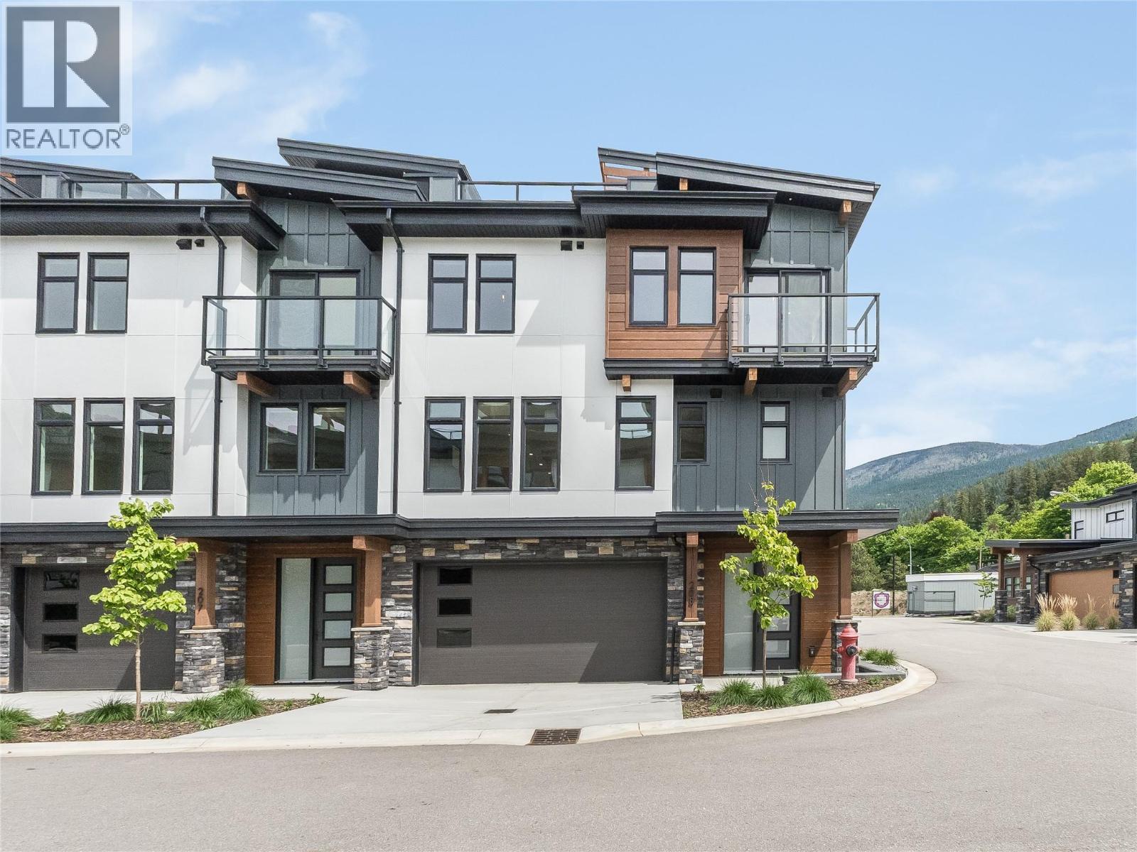 910 Lakeside Drive Unit# 208, Nelson, British Columbia  V1L 6G3 - Photo 1 - 10387316
