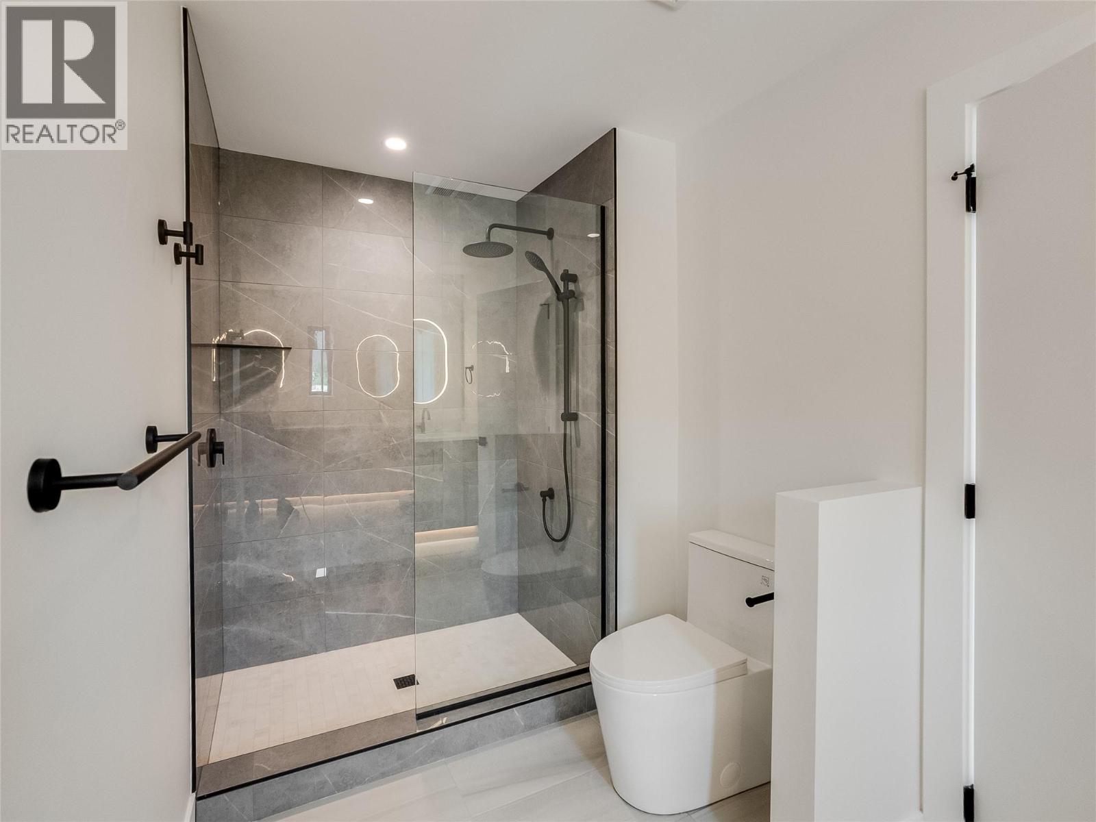 910 Lakeside Drive Unit# 208, Nelson, British Columbia  V1L 6G3 - Photo 40 - 10387316
