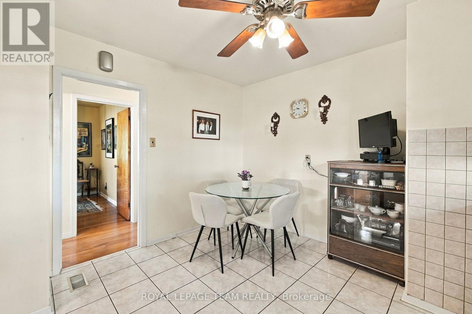 2587 Roman Avenue, Ottawa, Ontario K2B 7Y1 - Photo 15 - X13796086