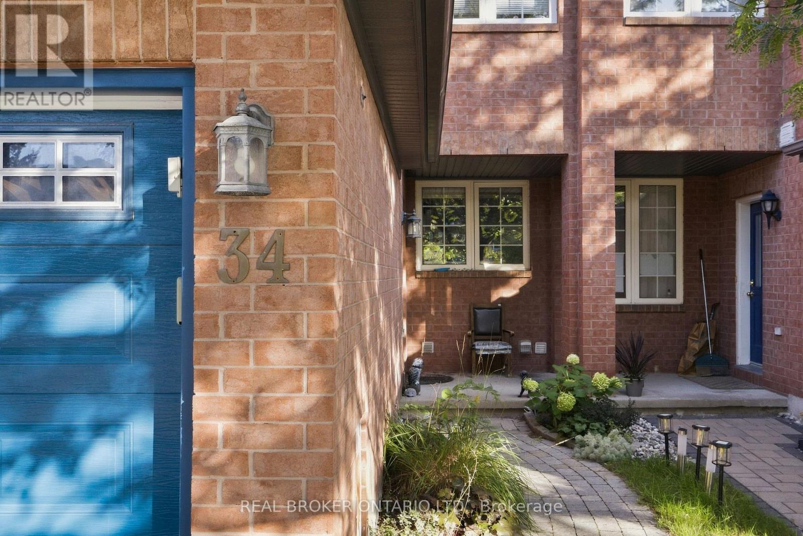 34 Scout Street, Ottawa, Ontario K2C 4B9 - Photo 3 - X13796108
