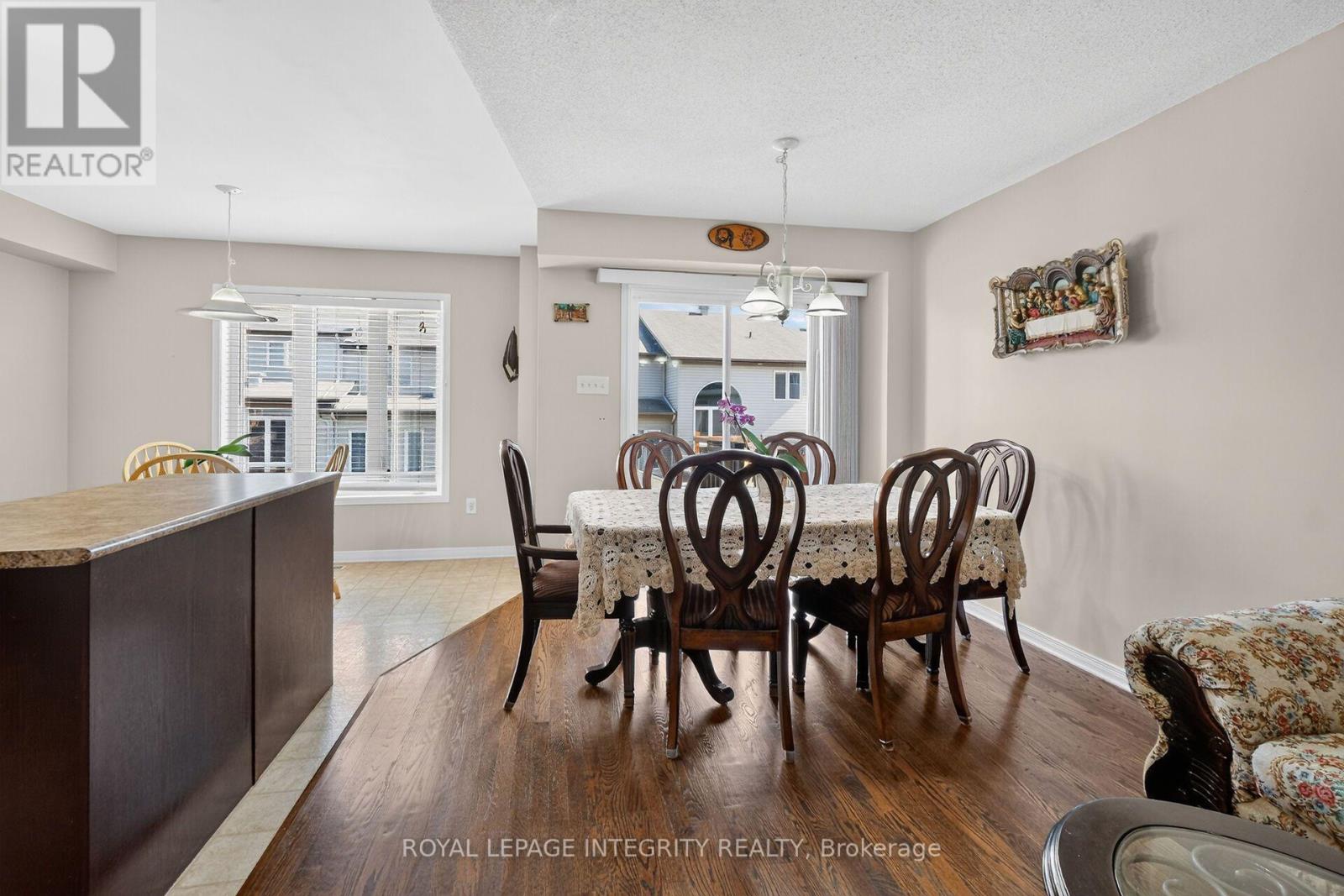 343 Rolling Meadow Crescent, Ottawa, Ontario  K1W 0A7 - Photo 12 - X13796166