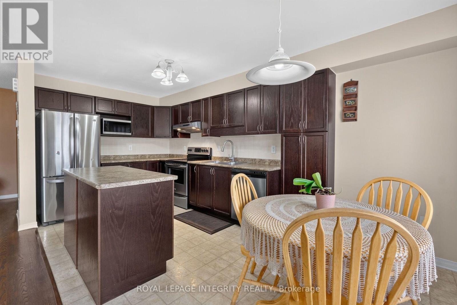 343 Rolling Meadow Crescent, Ottawa, Ontario  K1W 0A7 - Photo 16 - X13796166