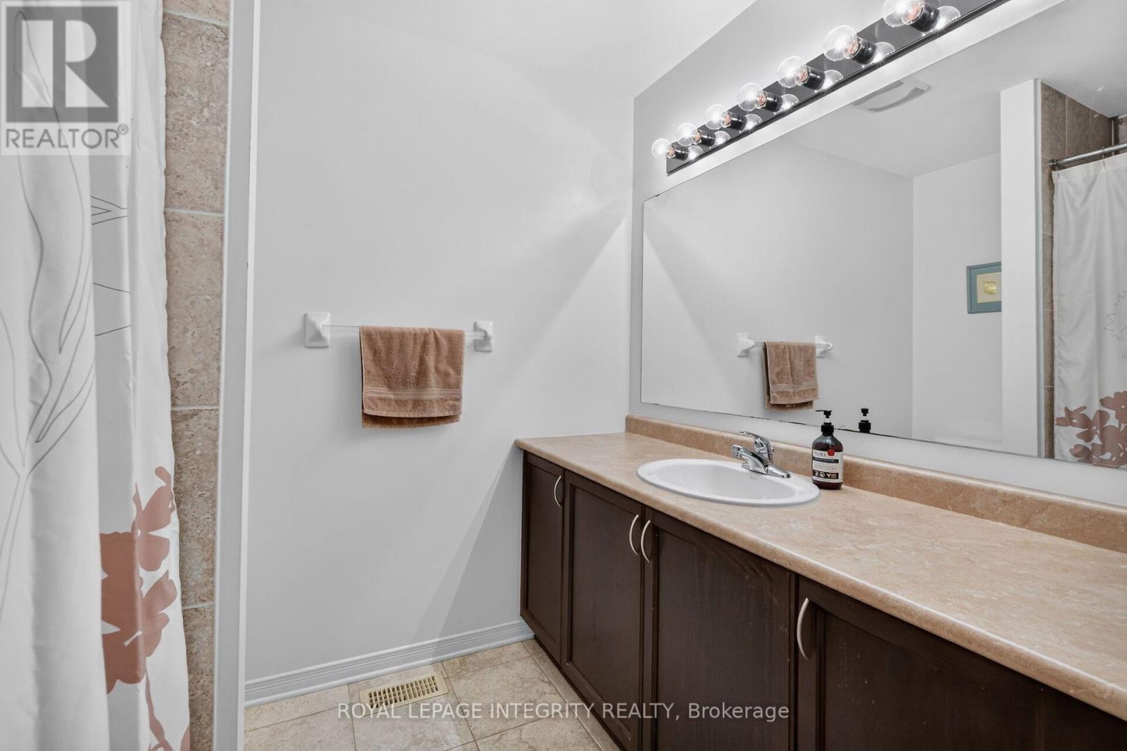 343 Rolling Meadow Crescent, Ottawa, Ontario  K1W 0A7 - Photo 30 - X13796166