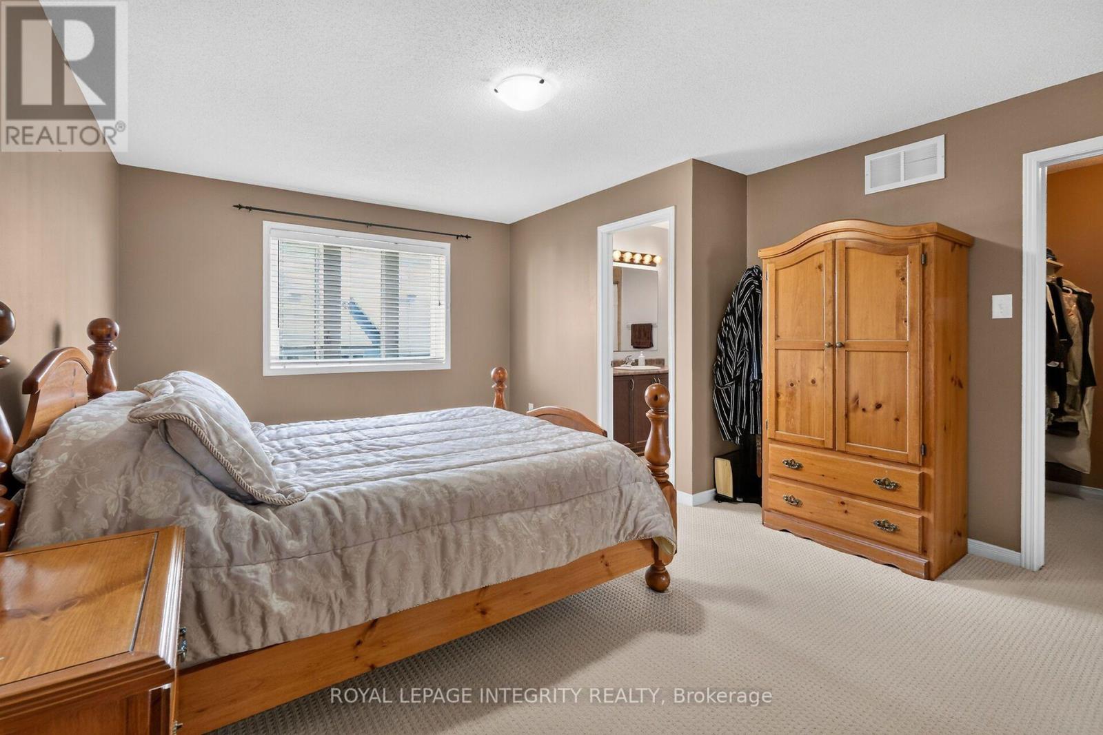 343 Rolling Meadow Crescent, Ottawa, Ontario  K1W 0A7 - Photo 33 - X13796166