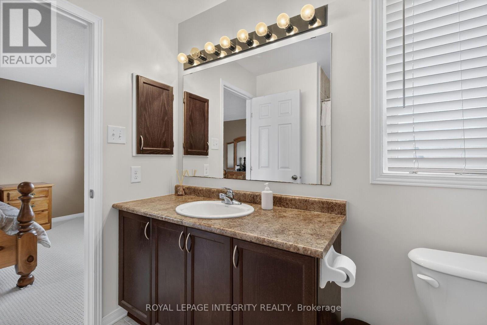 343 Rolling Meadow Crescent, Ottawa, Ontario  K1W 0A7 - Photo 37 - X13796166