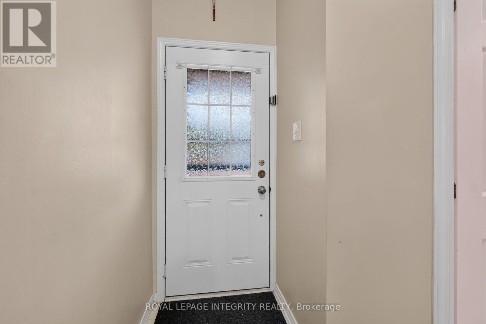 343 Rolling Meadow Crescent, Ottawa, Ontario  K1W 0A7 - Photo 6 - X13796166