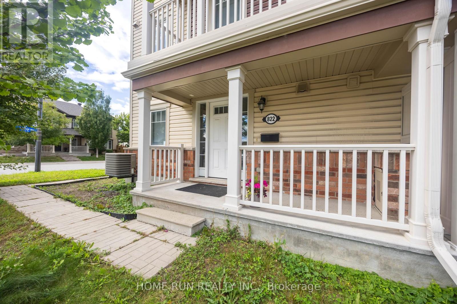 822 Maloja Way, Ottawa, Ontario  K2S 0P1 - Photo 3 - X13796202