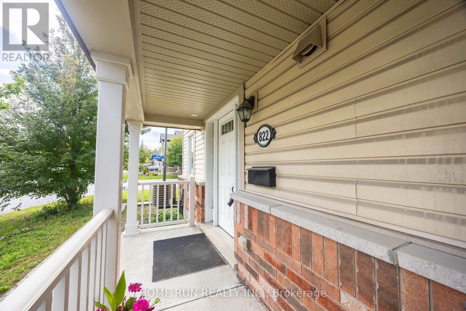 822 Maloja Way, Ottawa, Ontario  K2S 0P1 - Photo 4 - X13796202