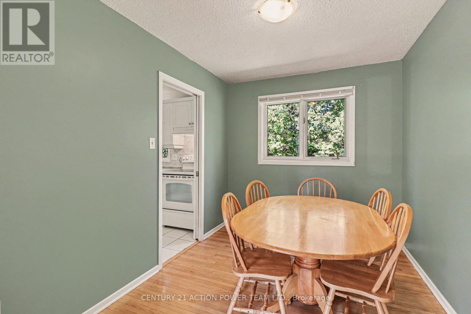 303 Hoylake Crescent, Ottawa, Ontario K1E 1M1 - Photo 11 - X13796220