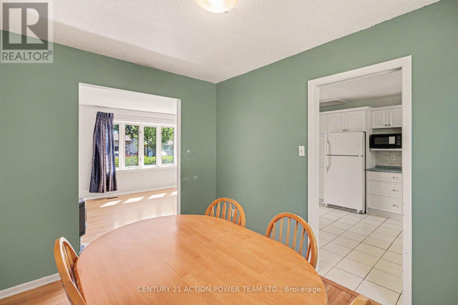 303 Hoylake Crescent, Ottawa, Ontario K1E 1M1 - Photo 12 - X13796220