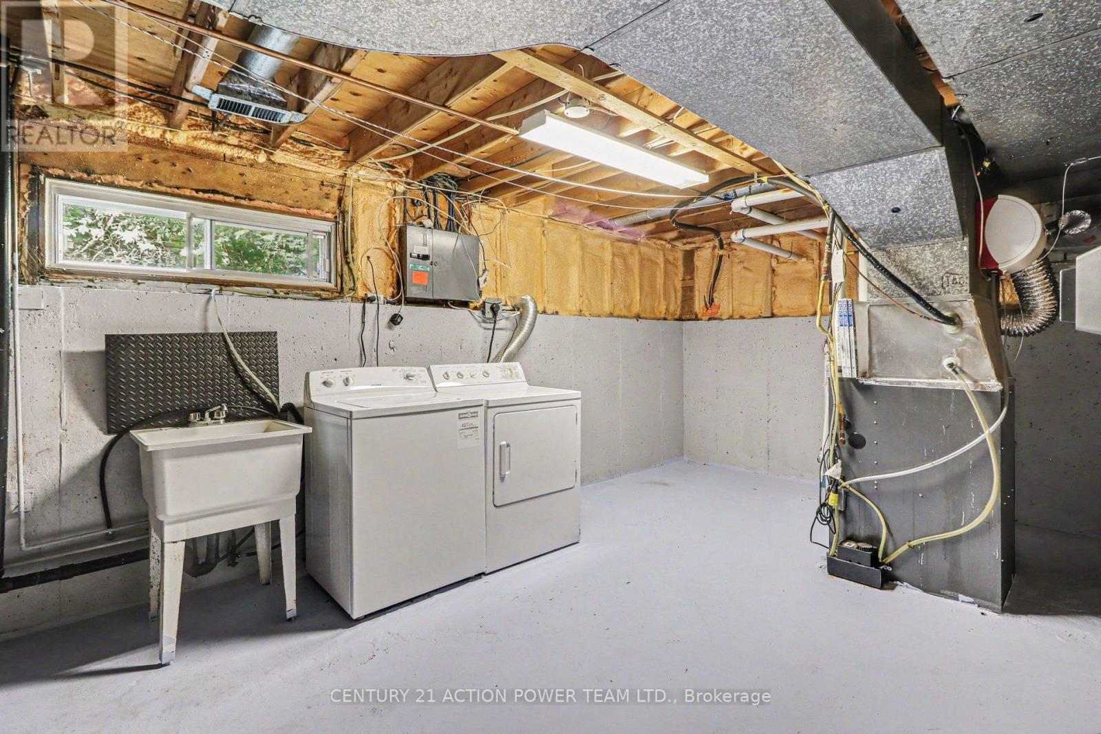 303 Hoylake Crescent, Ottawa, Ontario K1E 1M1 - Photo 25 - X13796220