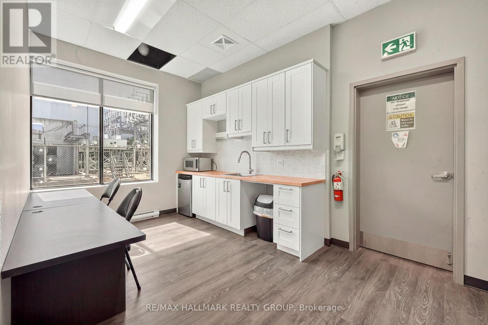 B - 1240 Kenaston Street, Ottawa, Ontario  K1B 0B2 - Photo 13 - X13796226