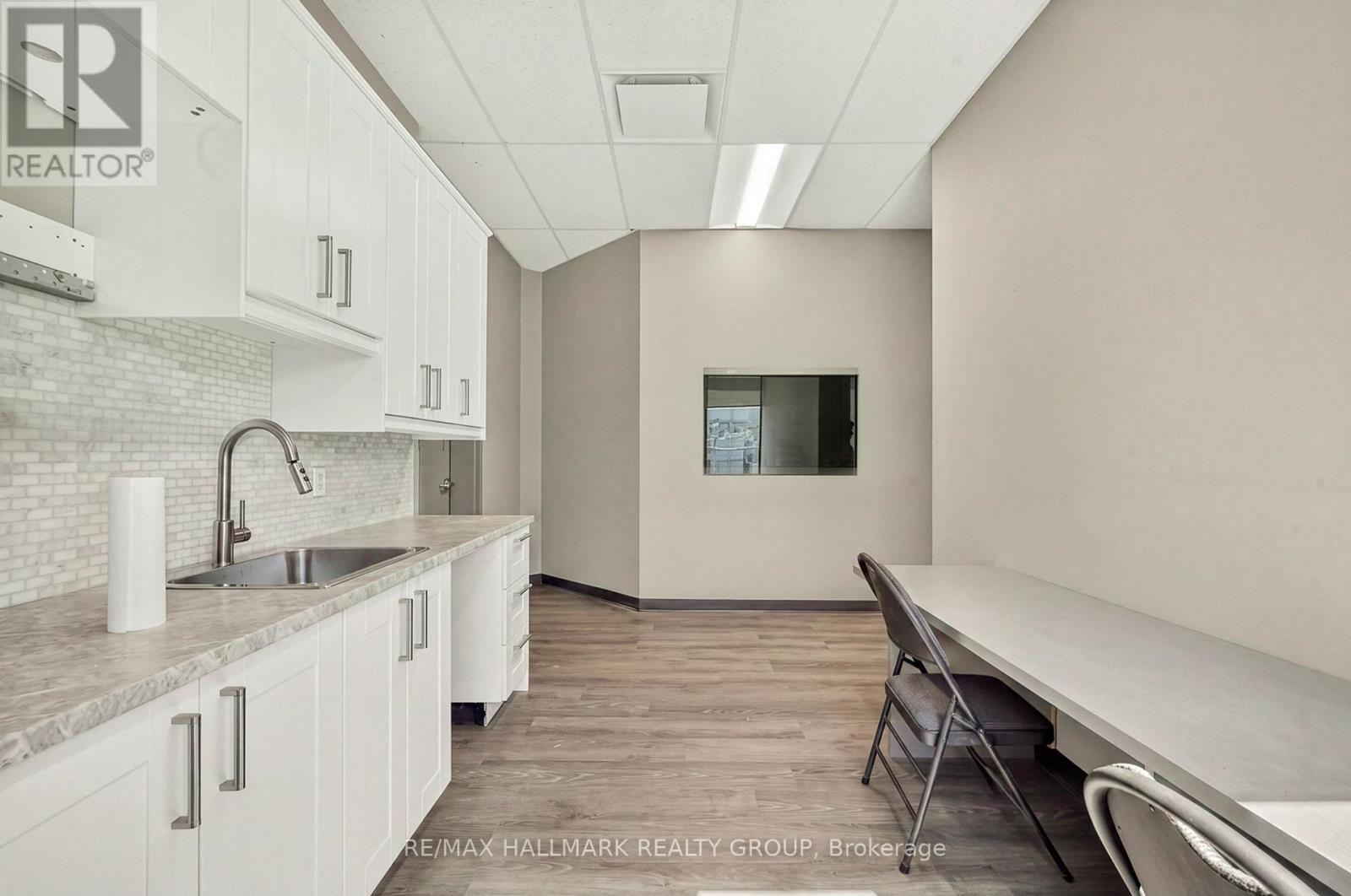 B - 1240 Kenaston Street, Ottawa, Ontario  K1B 0B2 - Photo 14 - X13796226