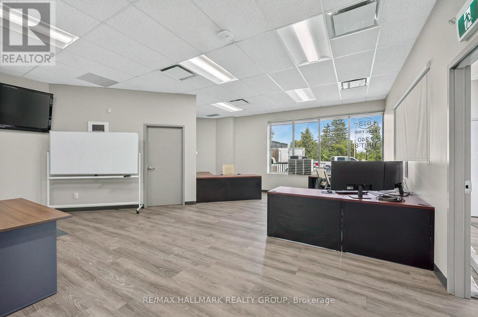 B - 1240 Kenaston Street, Ottawa, Ontario  K1B 0B2 - Photo 5 - X13796226