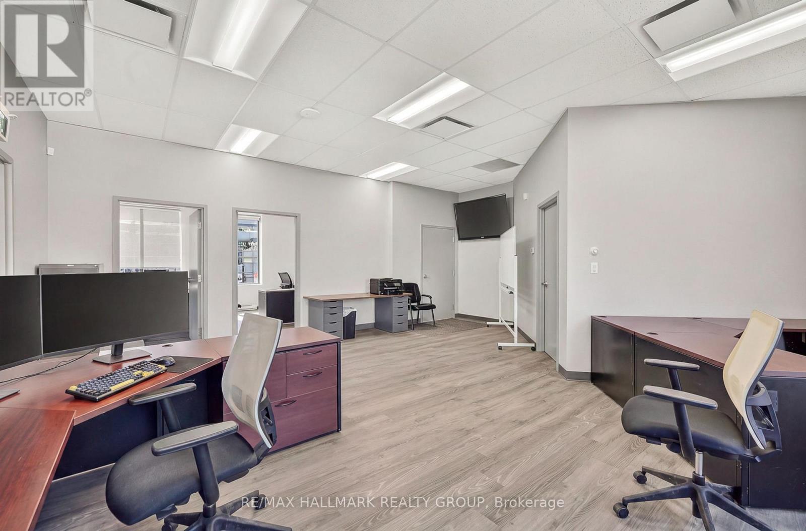 B - 1240 Kenaston Street, Ottawa, Ontario  K1B 0B2 - Photo 8 - X13796226
