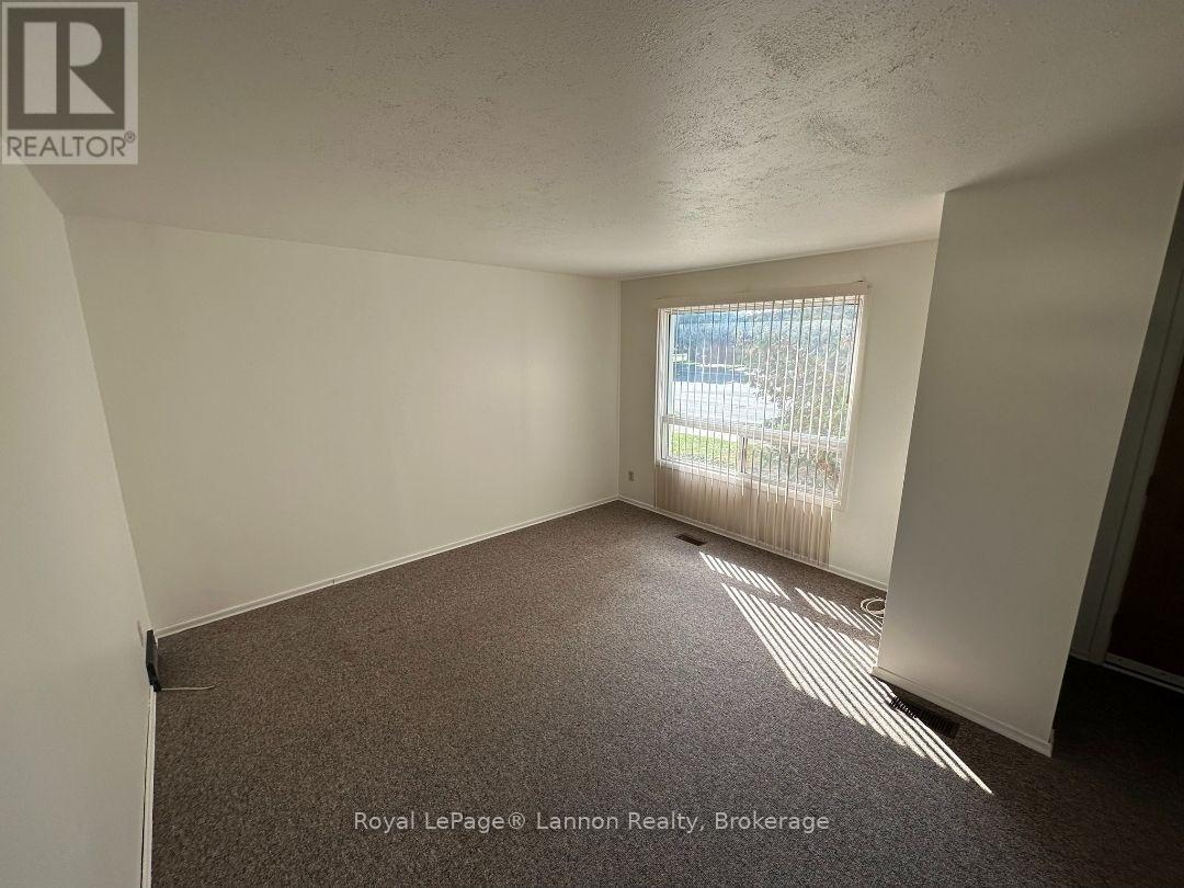 402 James Street N, Thunder Bay, Ontario  P7C 4T2 - Photo 2 - X13796178