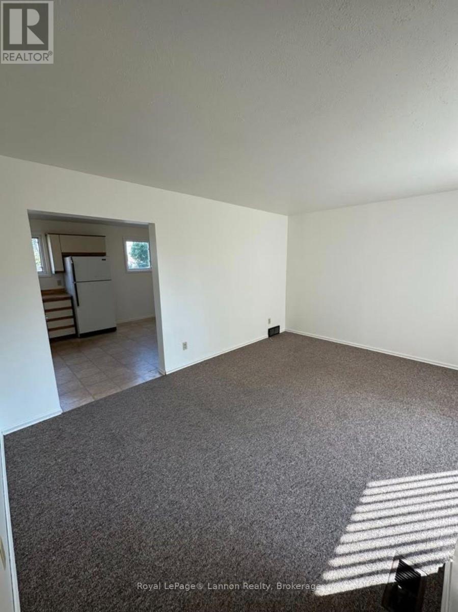 402 James Street N, Thunder Bay, Ontario  P7C 4T2 - Photo 3 - X13796178