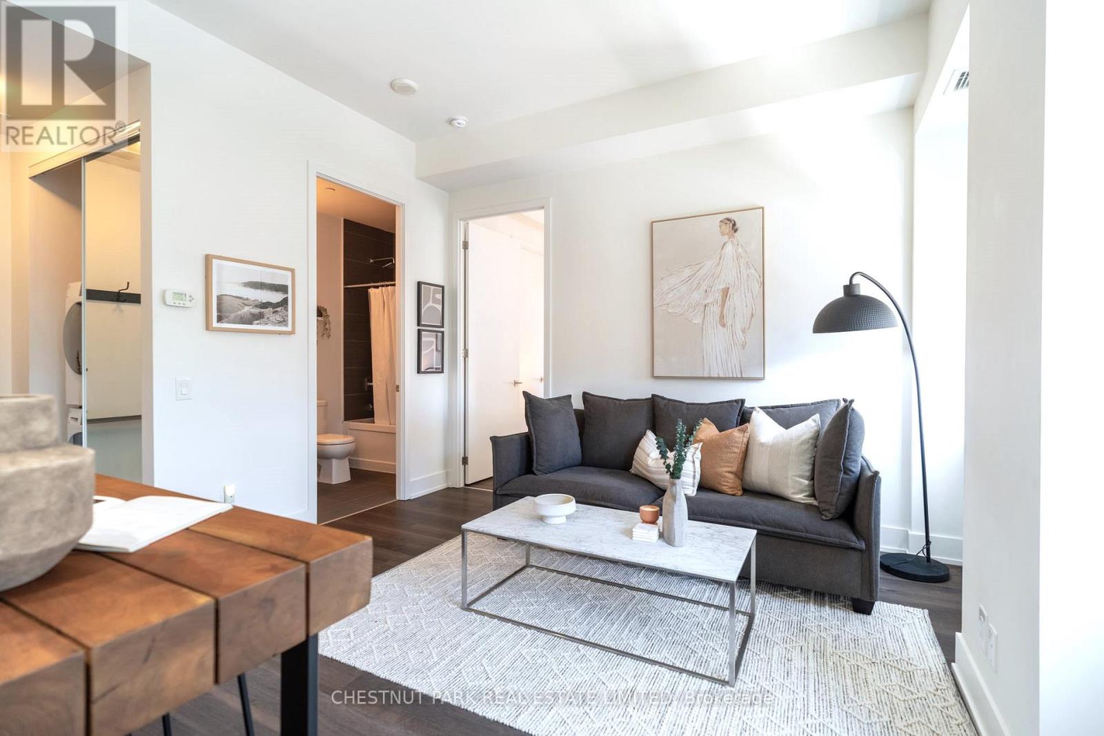320 - 111 St Clair Avenue W, Toronto, Ontario  M4V 1N5 - Photo 13 - C13796132