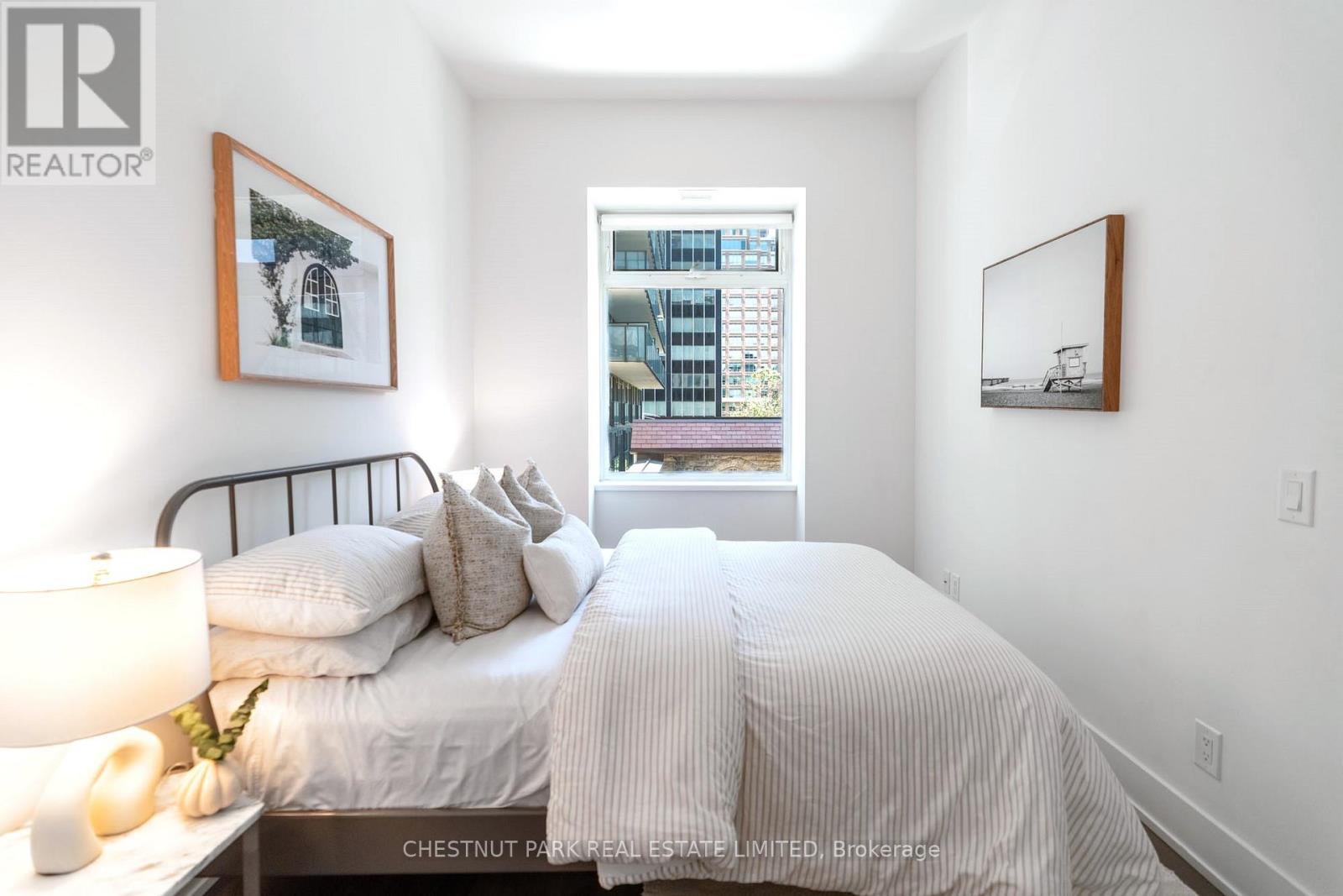 320 - 111 St Clair Avenue W, Toronto, Ontario  M4V 1N5 - Photo 21 - C13796132