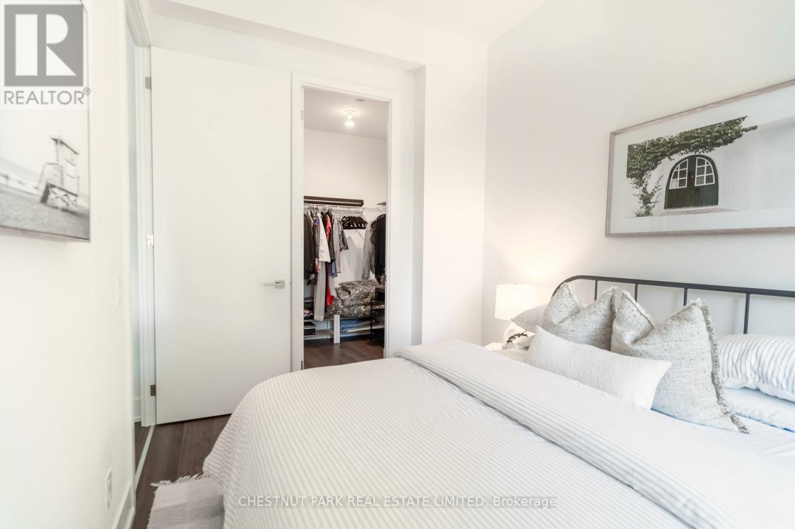 320 - 111 St Clair Avenue W, Toronto, Ontario  M4V 1N5 - Photo 22 - C13796132