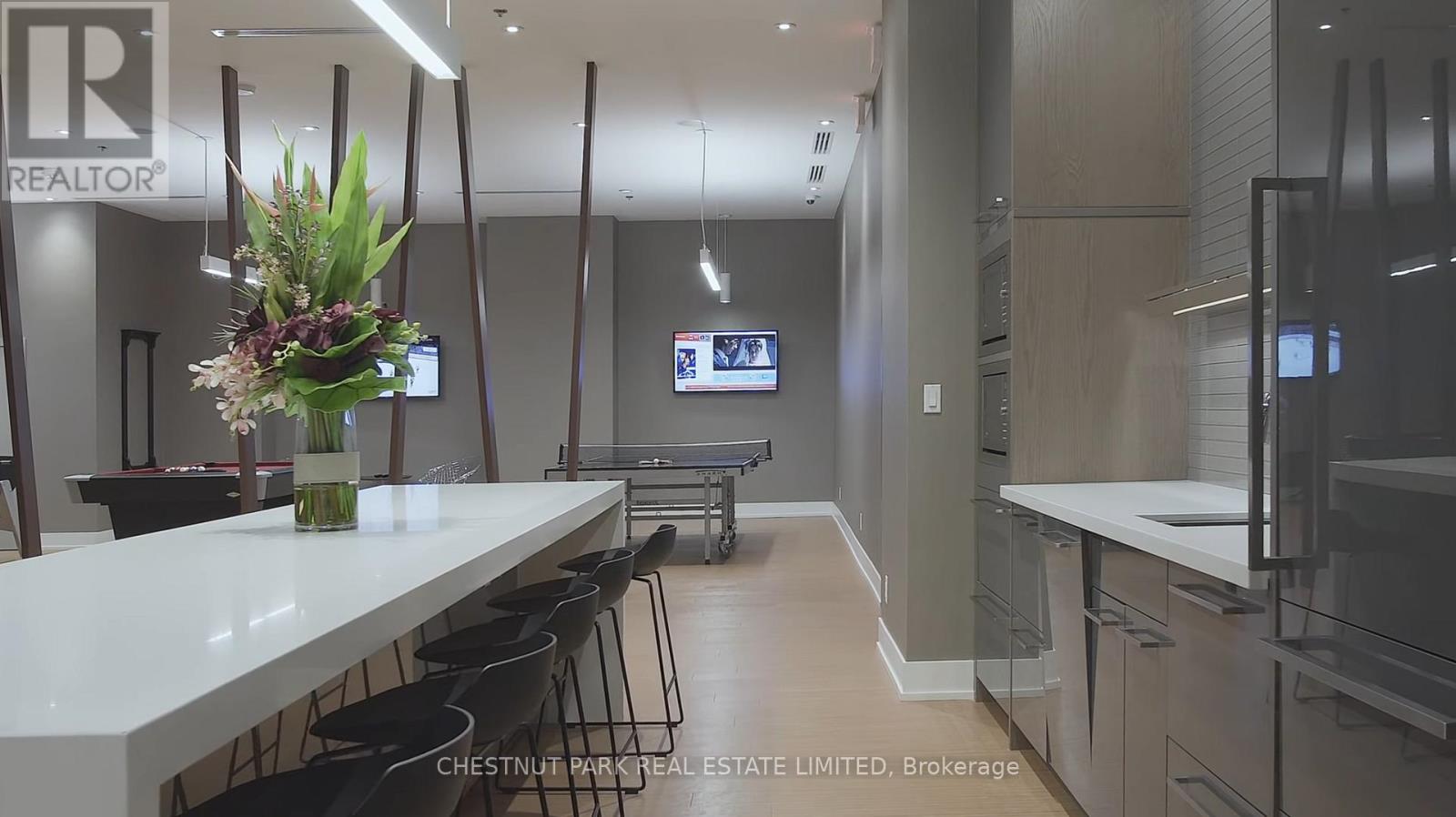 320 - 111 St Clair Avenue W, Toronto, Ontario  M4V 1N5 - Photo 29 - C13796132