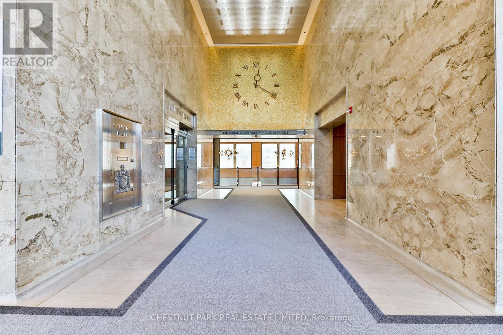 320 - 111 St Clair Avenue W, Toronto, Ontario  M4V 1N5 - Photo 39 - C13796132