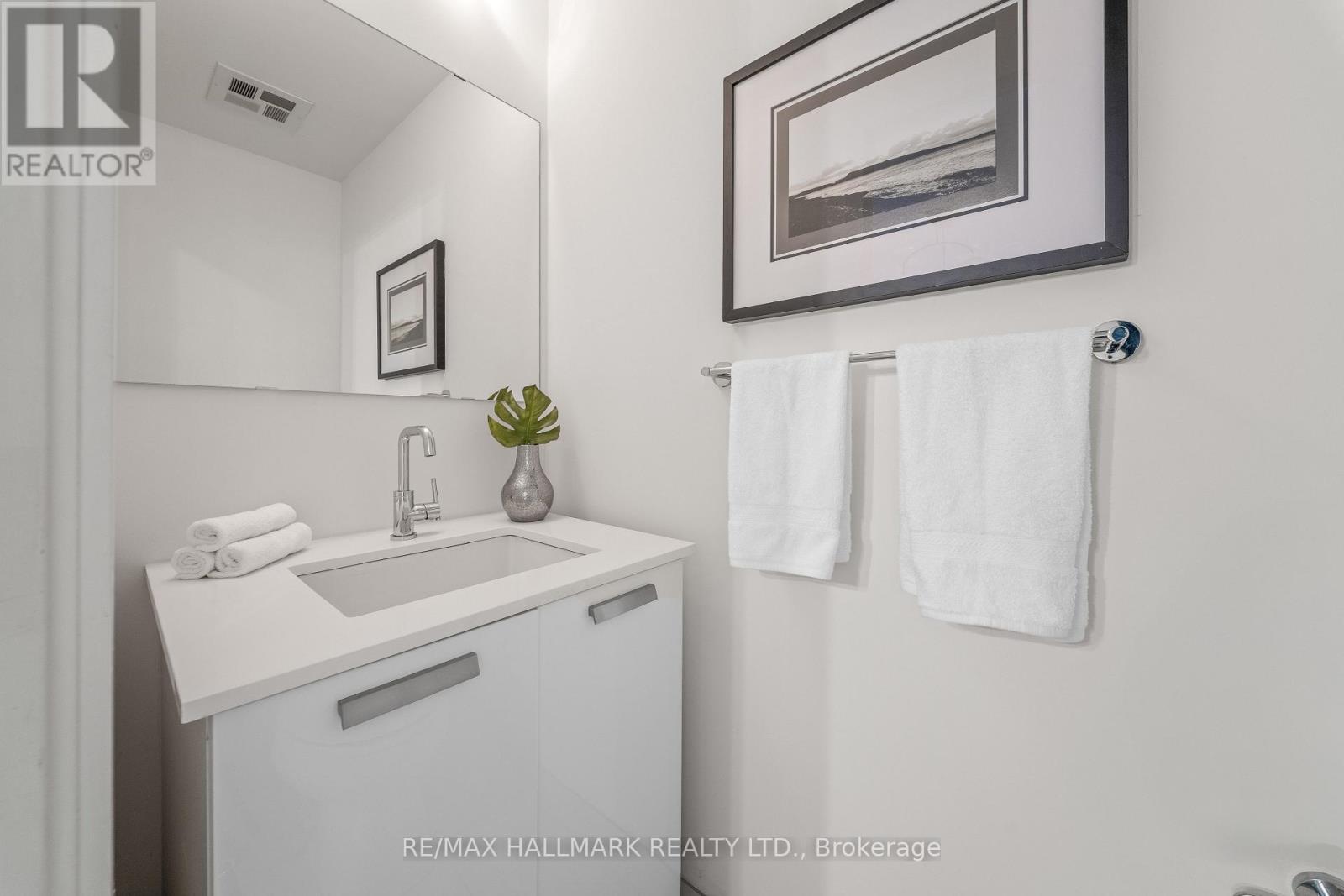 Th-103 - 1815 Yonge Street, Toronto, Ontario  M4T 2A4 - Photo 33 - C13796192